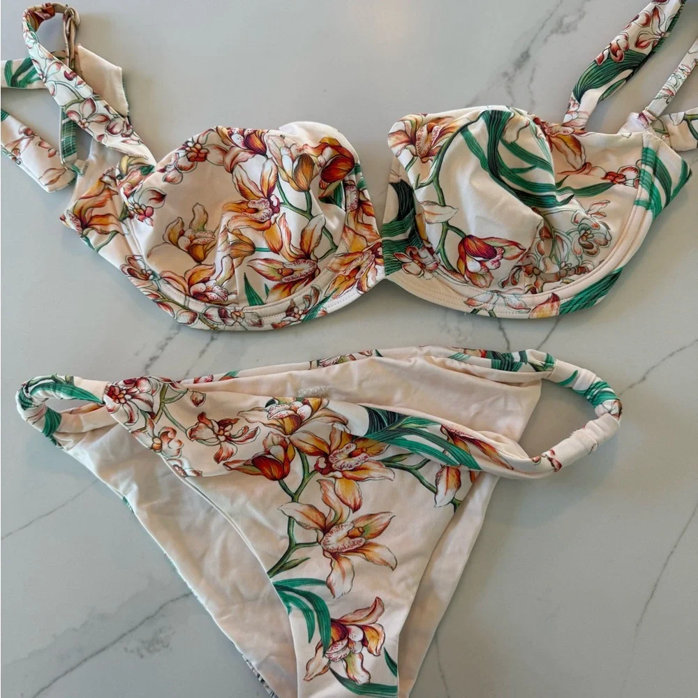 Monday Swimwear Pink Floral Clovelly bikini Top